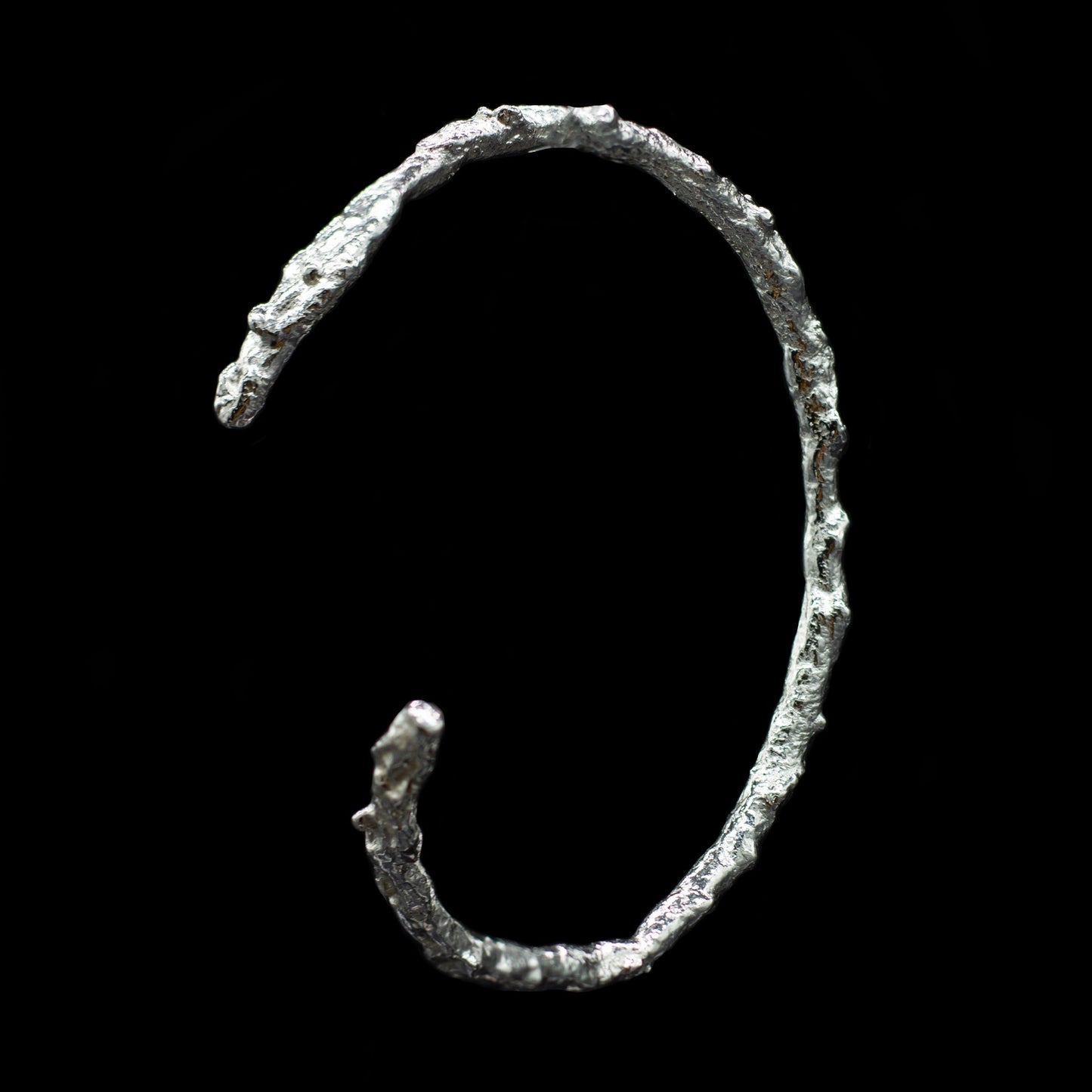 INCHATO SILVER BANGLE