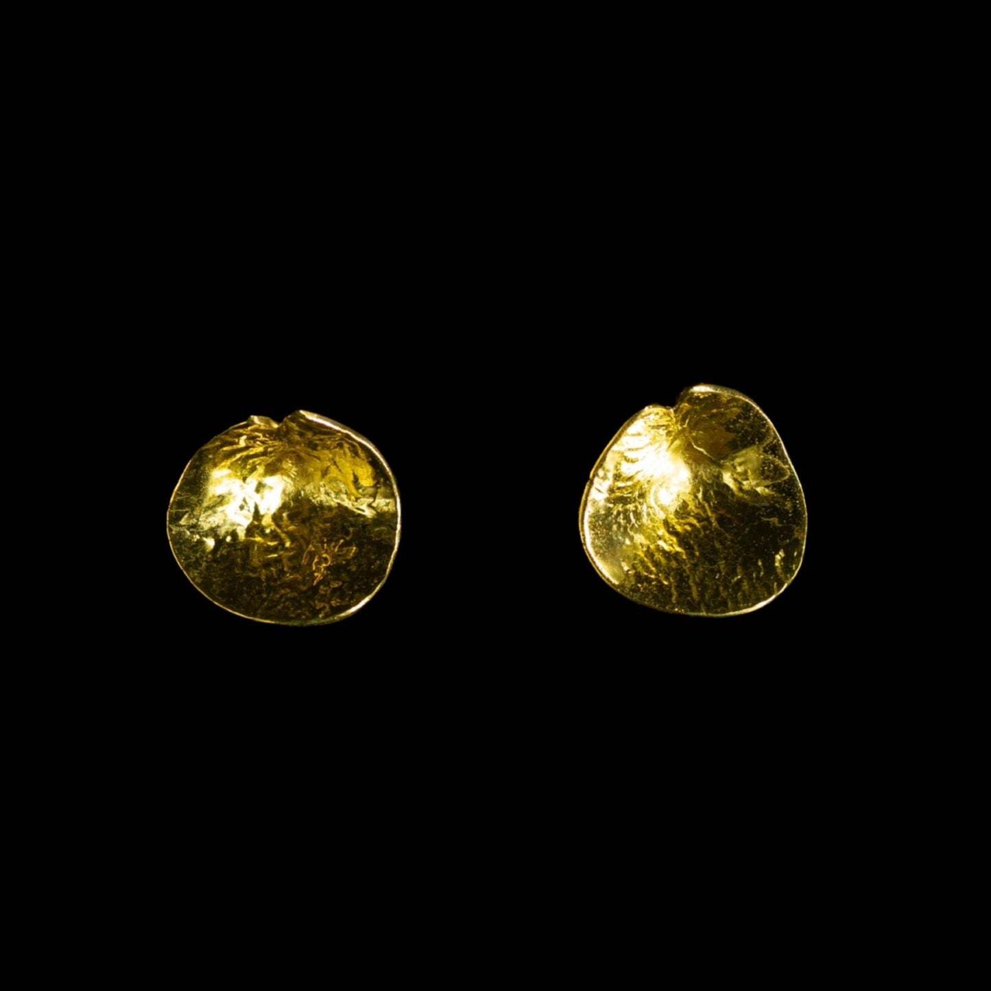 OSHI IV GOLD EARRINGS