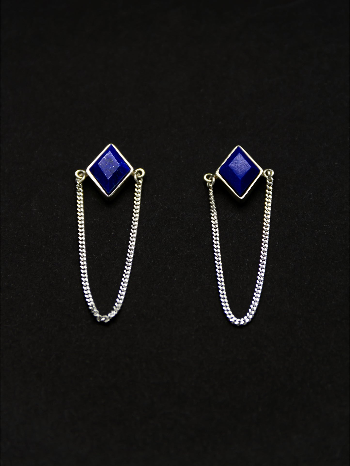 PUYTU EARRINGS LAPIS LAZULI